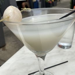 Lychee (No) Martini more like ice milk and fruit essence Lychee (No) Martini more like ice milk and fruit essence