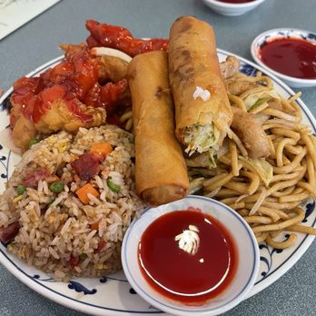 Granite Bay Chinese Restaurant - Sweet-and-sour chicken Chicken chow mein Barbecue pork fried rice And eggrolls - Chinese Near Me - Granite Bay, California