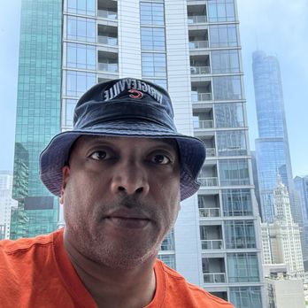 Embassy Suites by Hilton Chicago Downtown Magnificent Mile - Me - Hotels Near Me - Chicago, Illinois