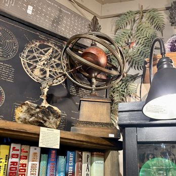 A Long Story Short - Bookstores Near Me - Pigeon Forge, Tennessee A Long Story Short - Bookstores Near Me - Pigeon Forge, Tennessee