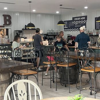 Floyd & Blackie's - Not much line but moved rather slow - Coffee & Tea Near Me - Cramerton, North Carolina Floyd & Blackie's - Not much line but moved rather slow - Coffee & Tea Near Me - Cramerton, North Carolina