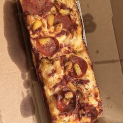 Domino’s Pizza - Very skimpy toppings and very little cheese Super Meh.