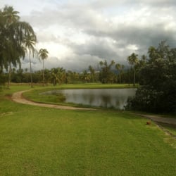 Berwind Country Club - Campo retante en un magnífico predio. Pobre mantenimiento.