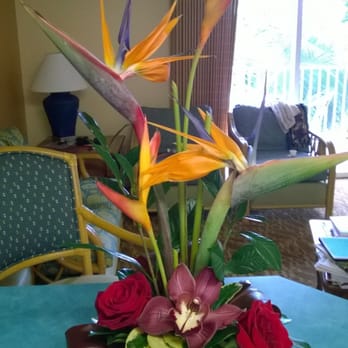 Maui Blooms - Valentines day bouquet. - Florists Near Me