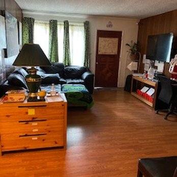 Lifestyle Board And Care - Family Room - Assisted Living Facilities Near Me - Carson, California Lifestyle Board And Care - Family Room - Assisted Living Facilities Near Me - Carson, California