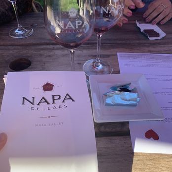 Napa Cellars - Birthday gift - Wineries Near Me - Oakville, California