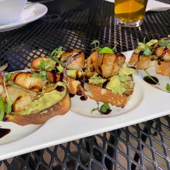 Corner Tavern & Grill - Scallop with avocado spread on crostini - Pizza Near Me - Folsom, California Corner Tavern & Grill - Scallop with avocado spread on crostini - Pizza Near Me - Folsom, California