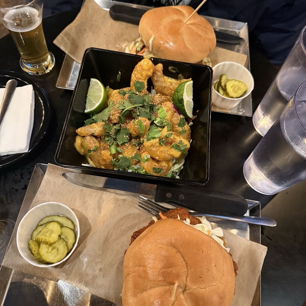 Mammoth Brewing - Breweries Near Me - Mammoth Lakes, California