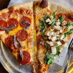 Oz Pizza - Pepperoni w/anchovies and chicken w/spinach