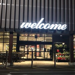 Market 32 By Price Chopper - Front