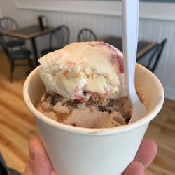 Harbor Ice Cream - Medium cup, 2 flavors $5.75 2022