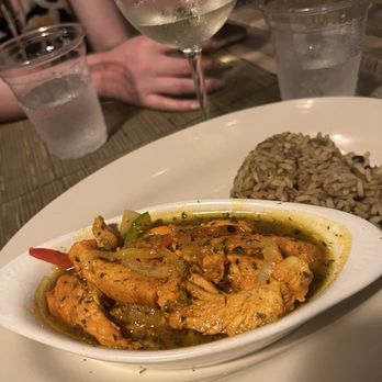 Sugarcane Grille - Tamarind chicken with rice - Caribbean Near Me - Charlotte Amalie, Virgin Islands