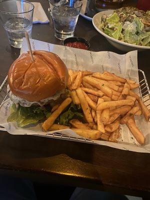 The LOCAL Kitchen & Drinks Waltham by null