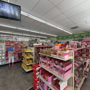 Dollar Tree - Discount Store Near Me - Delray Beach, Florida