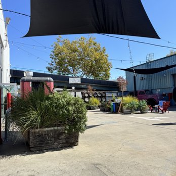 Drake's Barrel House - Outdoor eating area - Breweries Near Me - San Leandro, California Drake's Barrel House - Outdoor eating area - Breweries Near Me - San Leandro, California