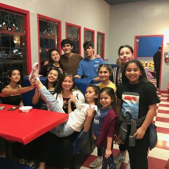 Pikey's Pizza - Pizza Near Me - Whittier, California
