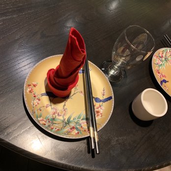 Han Palace - Nice plate setting - Dim Sum Near Me - McLean, Virginia