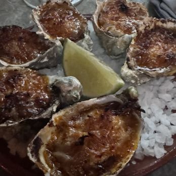 Si! Mon - Baked Oysters - Latin American Near Me - Los Angeles, California Si! Mon - Baked Oysters - Latin American Near Me - Los Angeles, California