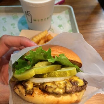 Shake Shack River North - Shake shack cheese burger - Burgers Near Me - Chicago, Illinois Shake Shack River North - Shake shack cheese burger - Burgers Near Me - Chicago, Illinois