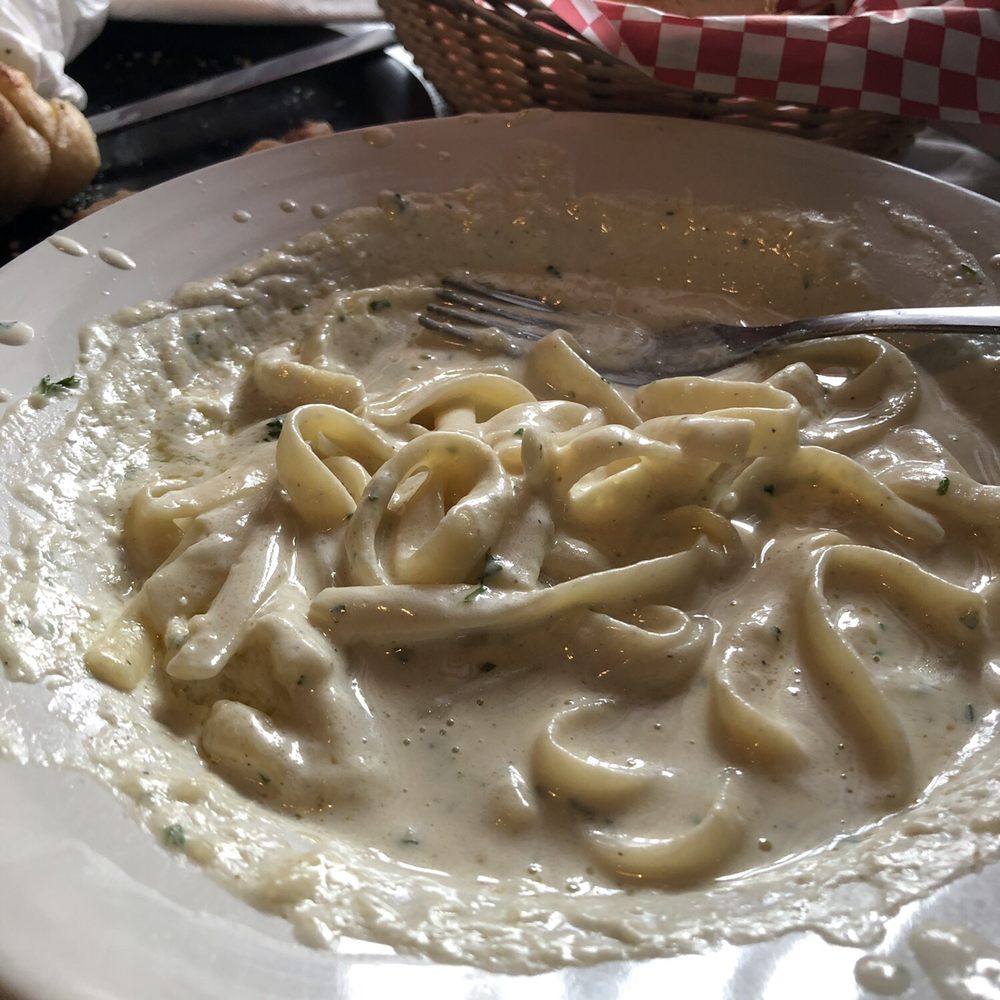 Fettuccini Alfredo (couldn't eat it all because it was such a big serving) Delicious! Fettuccini Alfredo (couldn't eat it all because it was such a big serving) Delicious!
