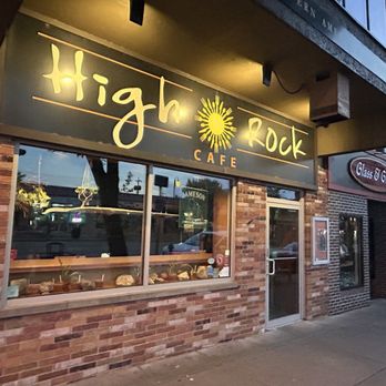High Rock Cafe - Closed front of building - New American Near Me - Wisconsin Dells, Wisconsin
