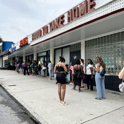 Sugar Polish Nail Bar - Poncey Highland - Front door