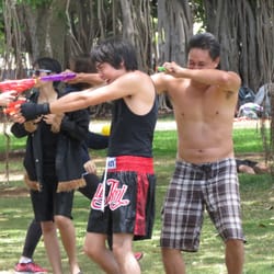 Taku Taku Water Gun Fight: Stress Relief Party