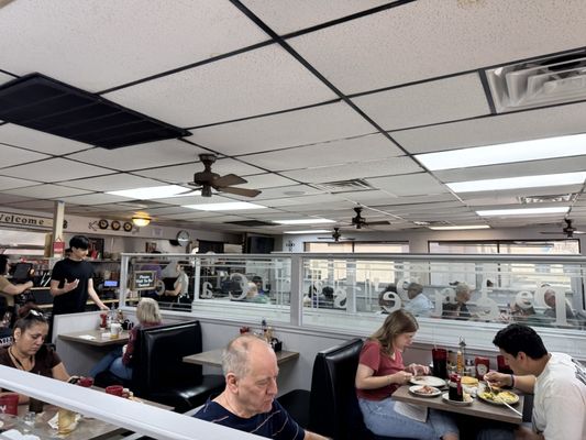 Pete's Cafe by null