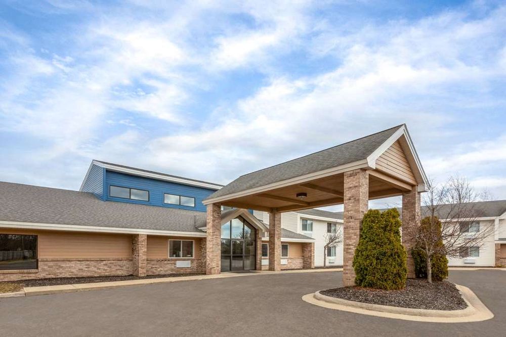 AMERICINN BY WYNDHAM OSCODA NEAR AUSABLE RIVER - Updated February 2026 ...