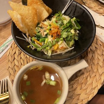 Klom Klom Thai - Wonton soup - Thai Near Me - Savannah, Georgia