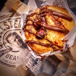 Bagelstein - Le muffin noisettes-Nutella!!!! On ne sait plus où donner de la tête entre Rocco et le dessert...trop de tentations ;)