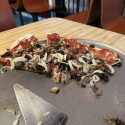 Cartecay River Pizza Company - This is best pizza we have had in a long time. The young lady at the front baked a great pizza!!! Great job !