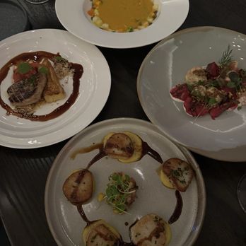 Gordon Ramsay Hell's Kitchen - Scallops, autumn soup, beet salad, foi gras - New American Near Me - Miami, Florida