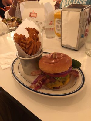 LT Burger Sag Harbor by null