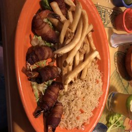 Costa Azul    Fresh shrimp wrapped in bacon, stuffed with jalapeño