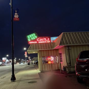 Fred & Red's - Front of building with old neon sign. - Diners Near Me - Joplin, Missouri