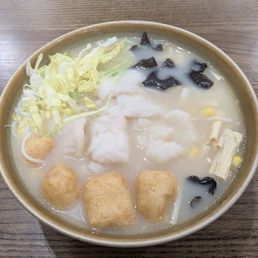 fish slices original bone soup rice noodle