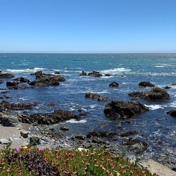 Sand Pebbles Inn - Hotels Near Me - Cambria, California Sand Pebbles Inn - Hotels Near Me - Cambria, California