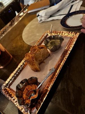 PISCES Bar and Seafare by null