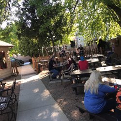 The Nickel - Outdoor singers every Sunday. This Matt Meyers and the Smooth Rider today.
