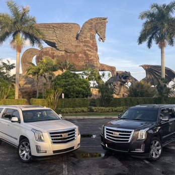 Florida Premium Limo - Cadillac Escalade ESV (1-6 passengers) - Limos Near Me Florida Premium Limo - Cadillac Escalade ESV (1-6 passengers) - Limos Near Me