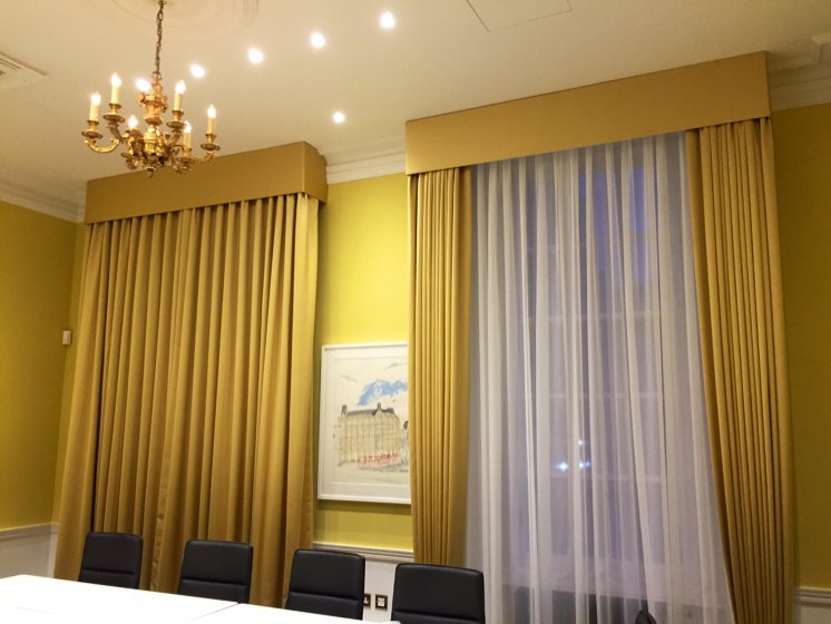 THE CURTAIN & BLIND 49 Photos Wigmore Street, London, Aberdeen, United Kingdom Shades