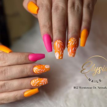 Elysian Nails - Nail Salons Near Me - Neenah, Wisconsin