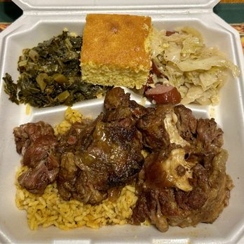 7.8.5 Kitchen - Oxtails over rice, collard greens, cornbread, cabbage - Soul Food Near Me - Topeka, Kansas 7.8.5 Kitchen - Oxtails over rice, collard greens, cornbread, cabbage - Soul Food Near Me - Topeka, Kansas