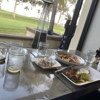 Feast and Fareway - WAZ is nowhere to be found to clean our table. In fact WAZ WAS clueless; needs to go back to work at the car wash - American Near Me - Coronado, California
