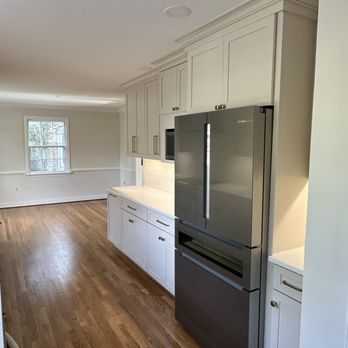 Timber Creek Construction - Galley Kitchen in Richmond - General Contractors Near Me - Richmond, Virginia Timber Creek Construction - Galley Kitchen in Richmond - General Contractors Near Me - Richmond, Virginia