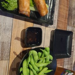 Edamame and fried egg rolls