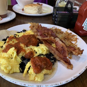 Red Oak Cafe - Huevos Rancheros - Breakfast & Brunch Near Me - Alvin, Texas