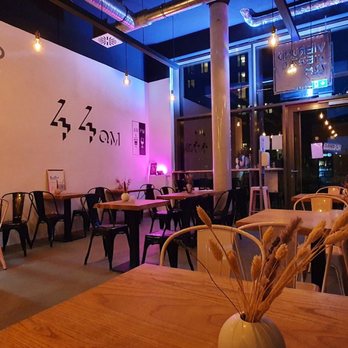 44 QM - Wine Bars Near Me - Hamburg, HH