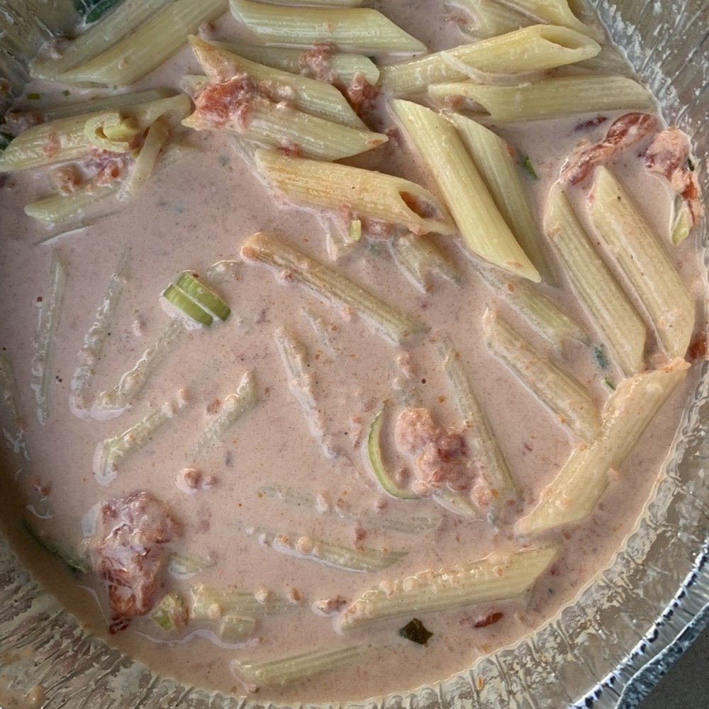 Penne Pink Leek swimming in sauce with hardly any noodles Penne Pink Leek swimming in sauce with hardly any noodles